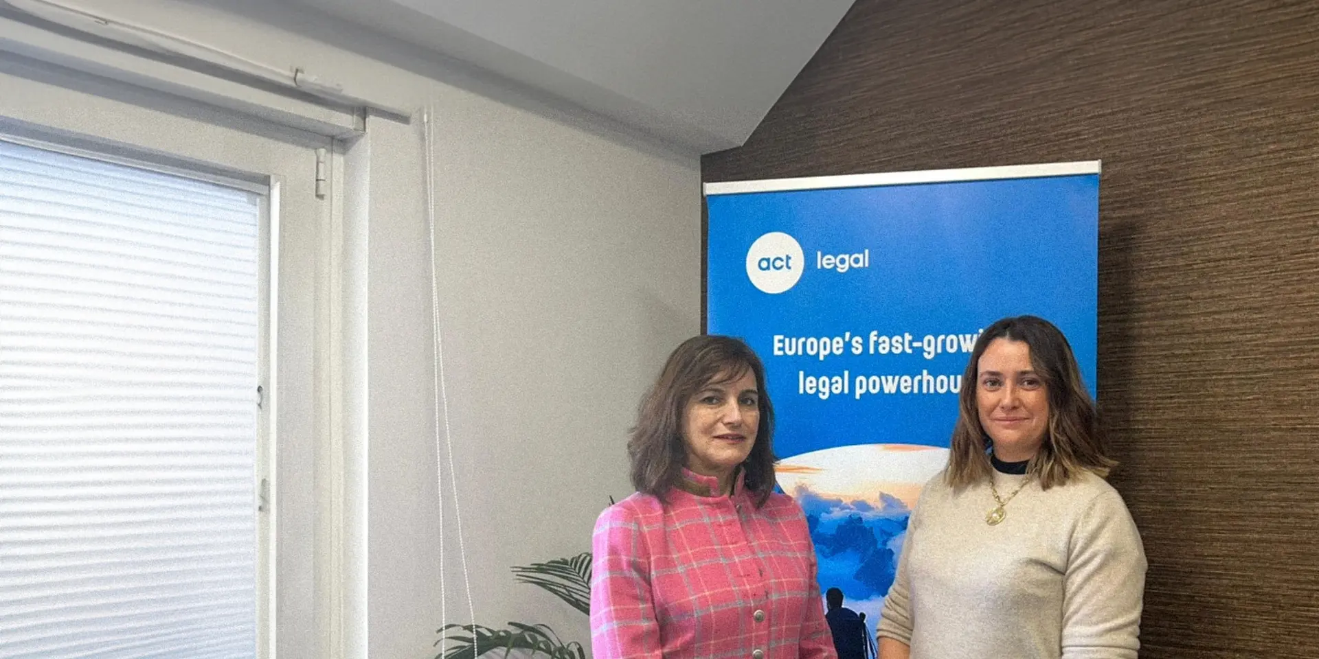 act legal Spain signs a collaboration agreement with Ellas Vuelan Alto to promote equality in the aerospace sector