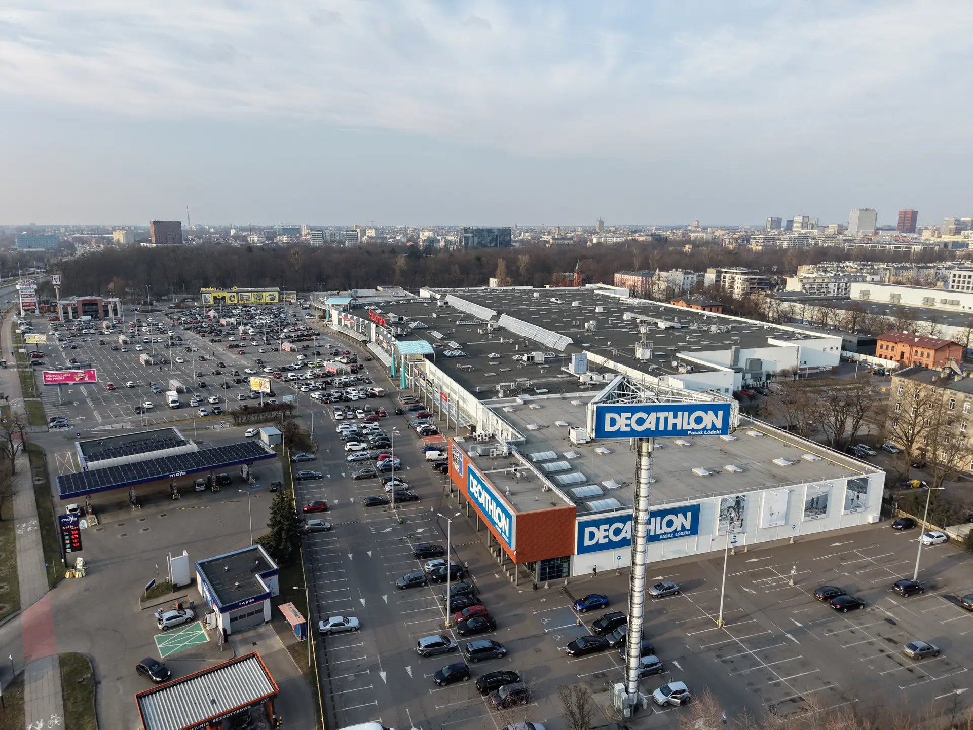act legal Czechia advises on acquisition of Pasaż Łódzki shopping centre in Łódź, Poland