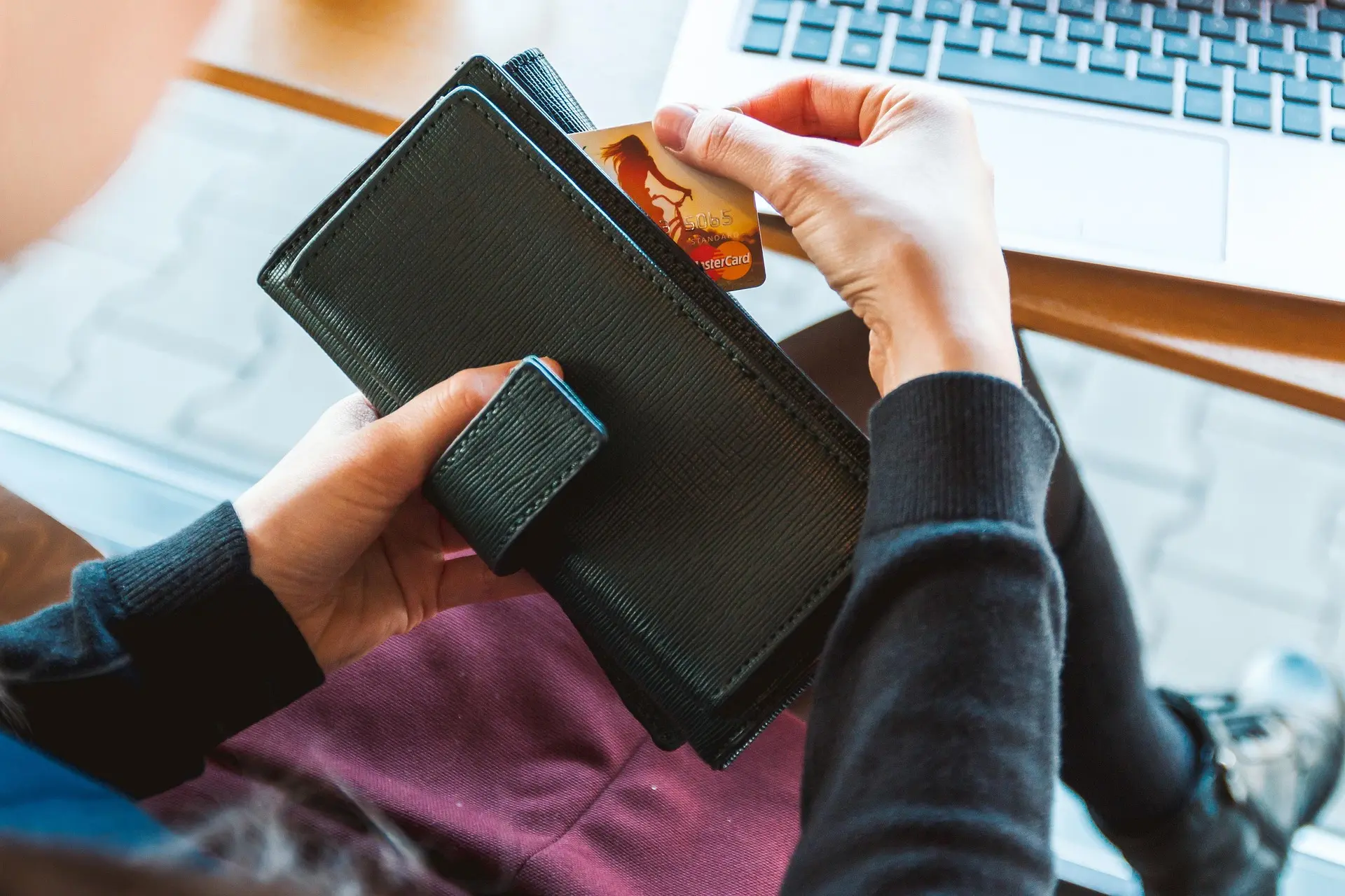 Complaint chargeback – refund of the purchase price by the bank