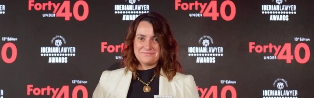 Cristina de Santiago recibe el premio Iberian Lawyer Forty Under 40 en la categoría Best Practice Aviation Defence