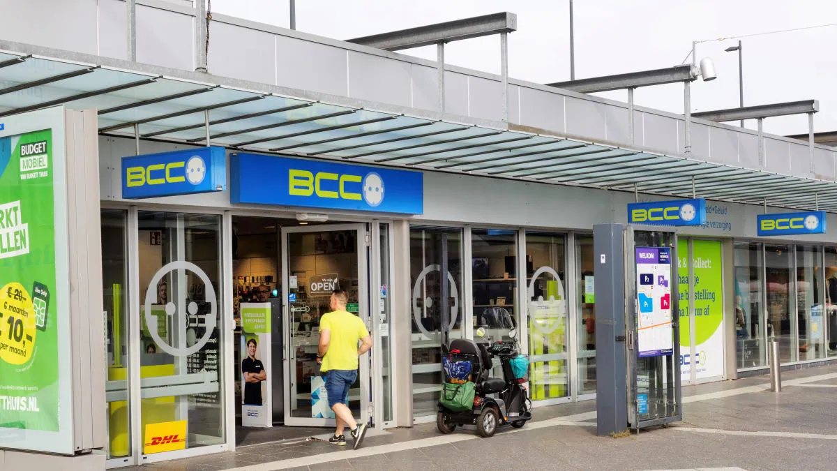 Advising a Board member of BCC, a Dutch consumer electronics retail company, on financial restructuring and limiting director liability in the period leading up to bankruptcy