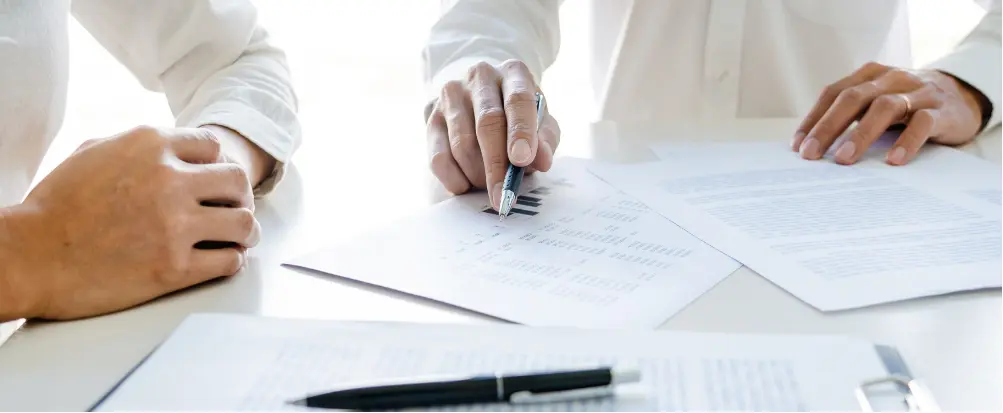 Negotiating and drafting complex commercial contracts and general terms and conditions. Ensuring that contractual arrangements reflect the actual business relationship and that risks are allocated in a considered and balanced manner.