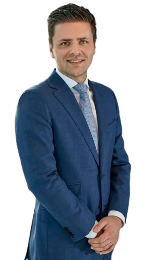 Senior associate Real Estate