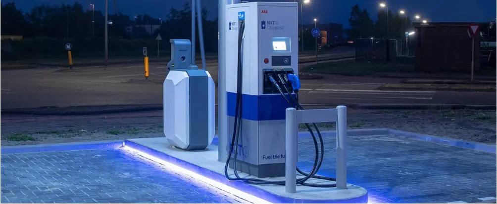 Advising E-Flux, one of Europe’s fastest-growing Electric Vehicle (EV) charging platform providers, in securing a private placement from Varo Energy, a leading European energy company backed by Carlyle International Energy Partners and Vitol