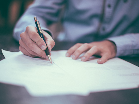 English speaking contracts – read, understand, negotiate | basic knowledge for your daily work