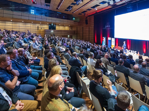 From boom to recession – challenges and opportunities from 3 perspectives